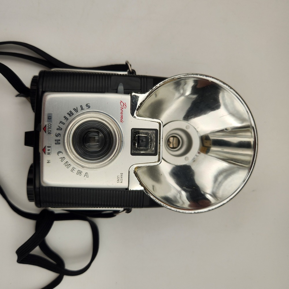 Vintage Kodak Brownie Starflash Outfit Camera with Box and Manual 127 Film MCM - Picture 4 of 11